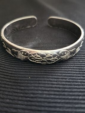 Silver-Tone Fish Motif Cuff Bracelet - Women Jewelry